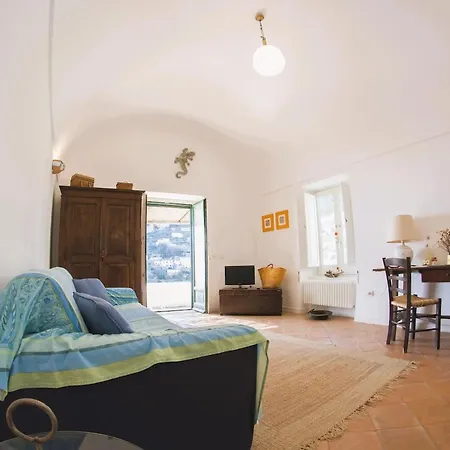 Casa Sopramare Con Terrazzo Panoramico Vista Mare